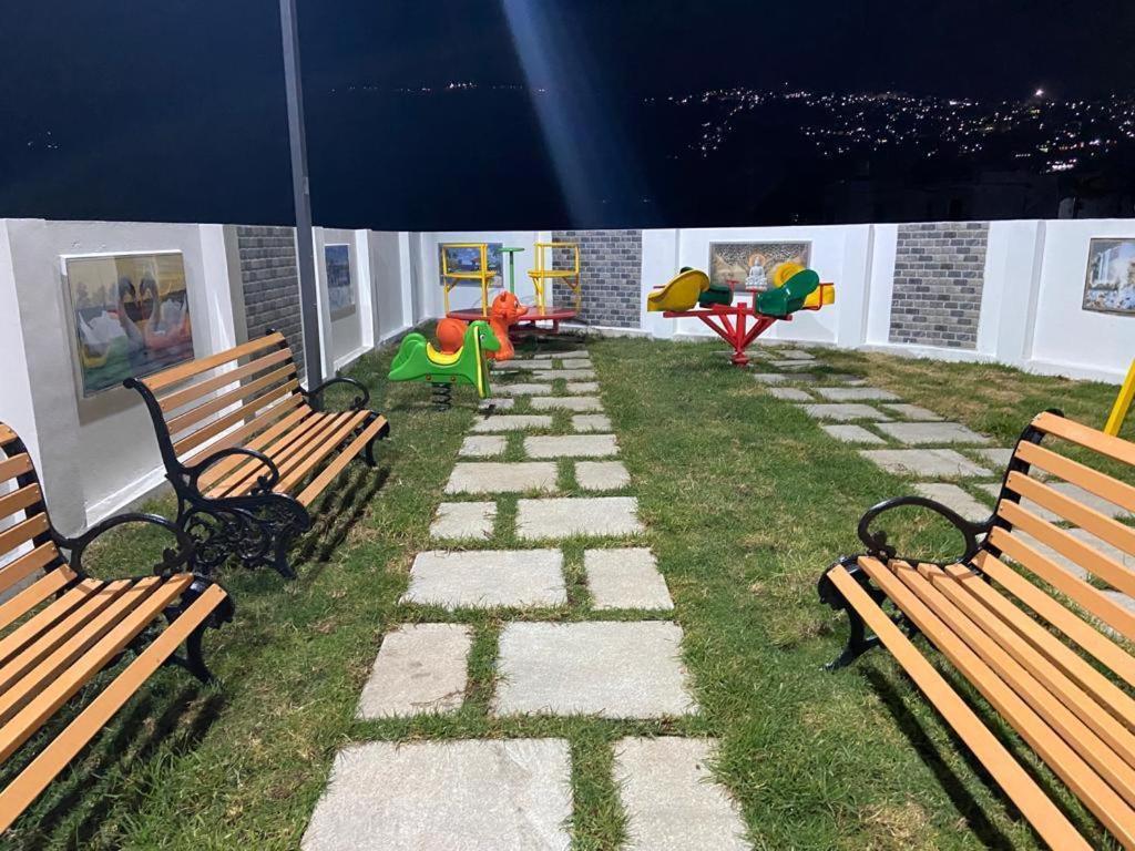 Rr Holidays - Home Stay Кодайканал Экстерьер фото