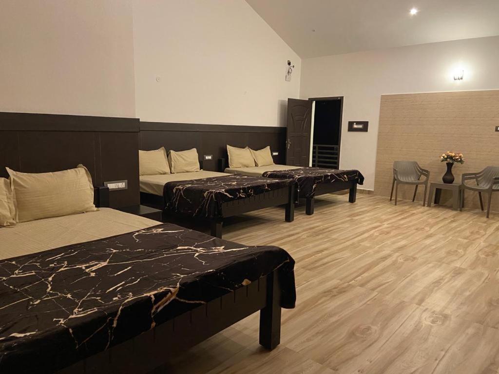 Rr Holidays - Home Stay Кодайканал Экстерьер фото